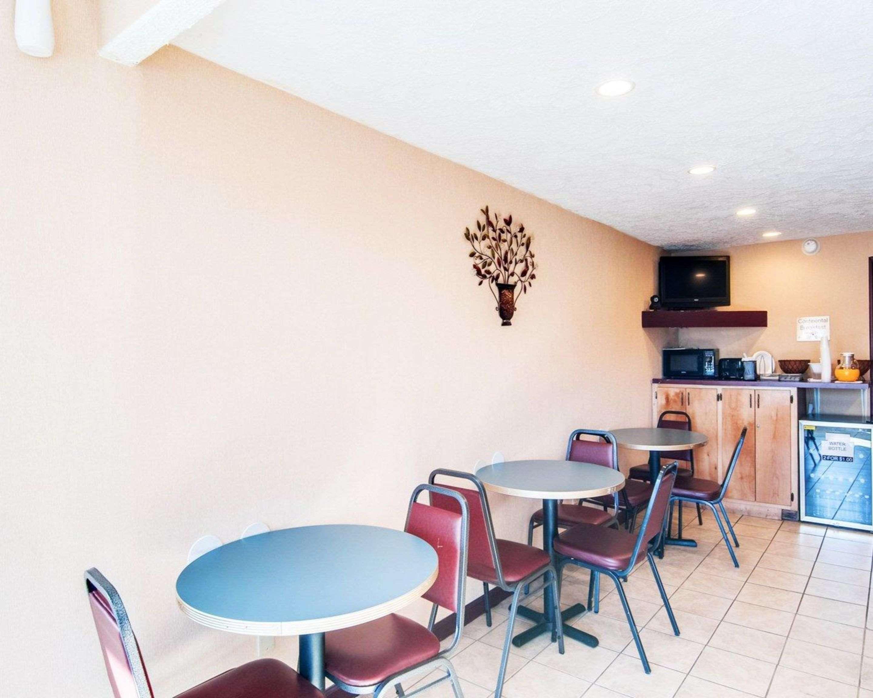 Rodeway Inn Galax Highway 58 Экстерьер фото